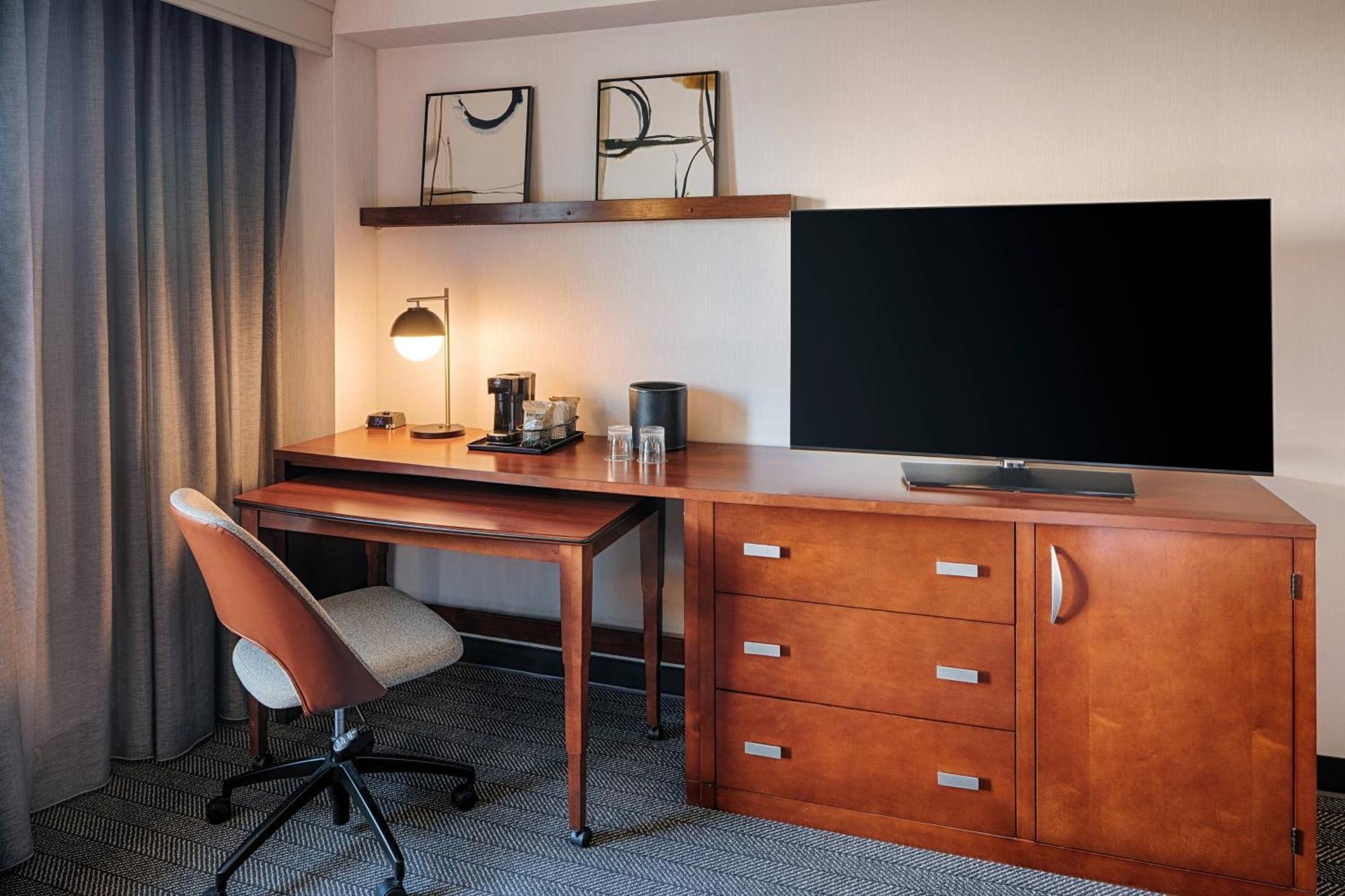 מלון Courtyard By Marriott Springfield Downtown מראה חיצוני תמונה