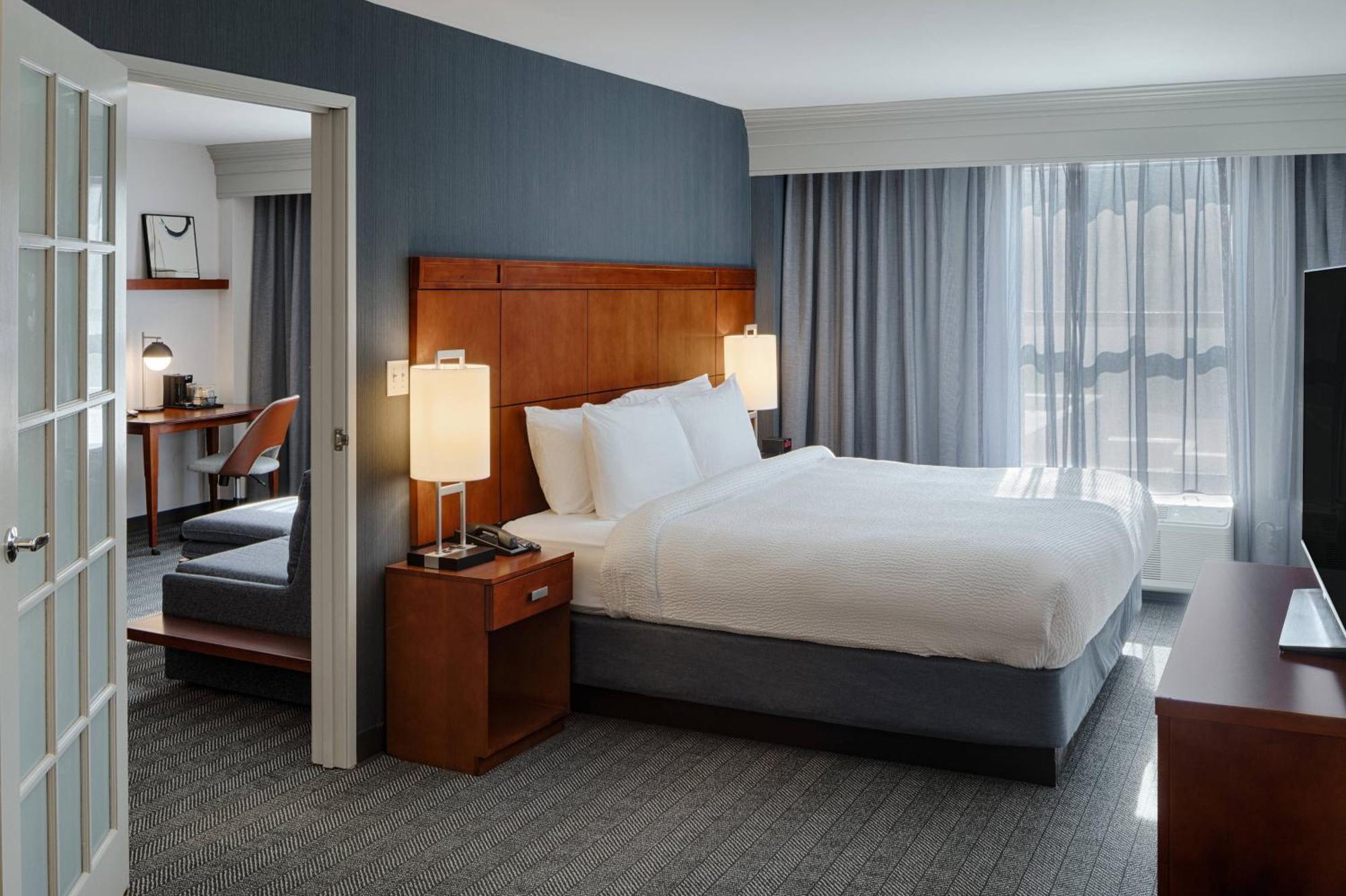 מלון Courtyard By Marriott Springfield Downtown מראה חיצוני תמונה