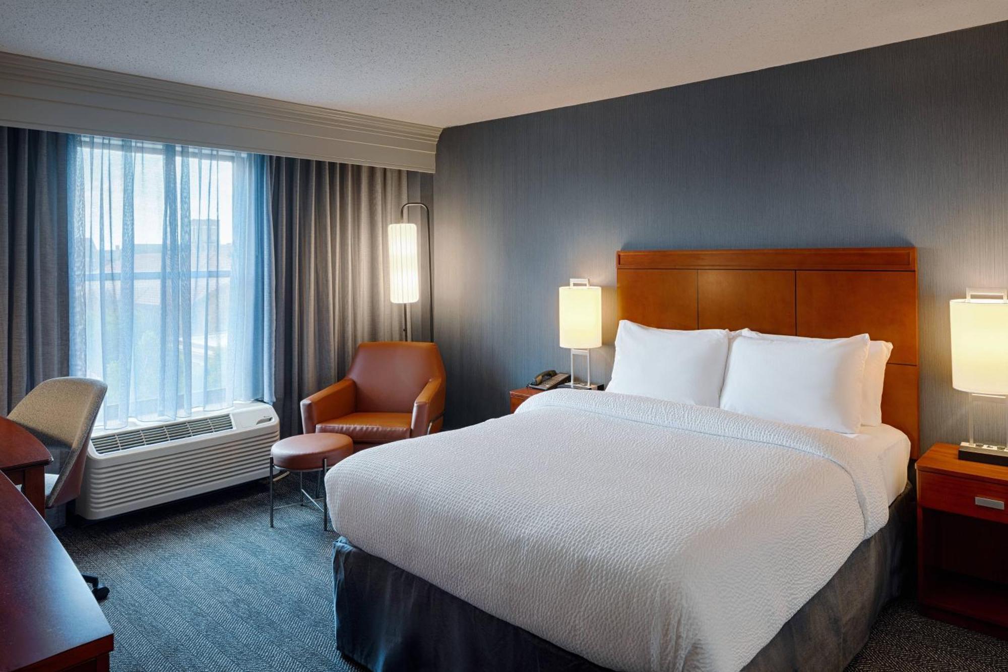 מלון Courtyard By Marriott Springfield Downtown מראה חיצוני תמונה
