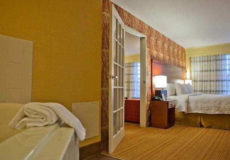 מלון Courtyard By Marriott Springfield Downtown מראה חיצוני תמונה